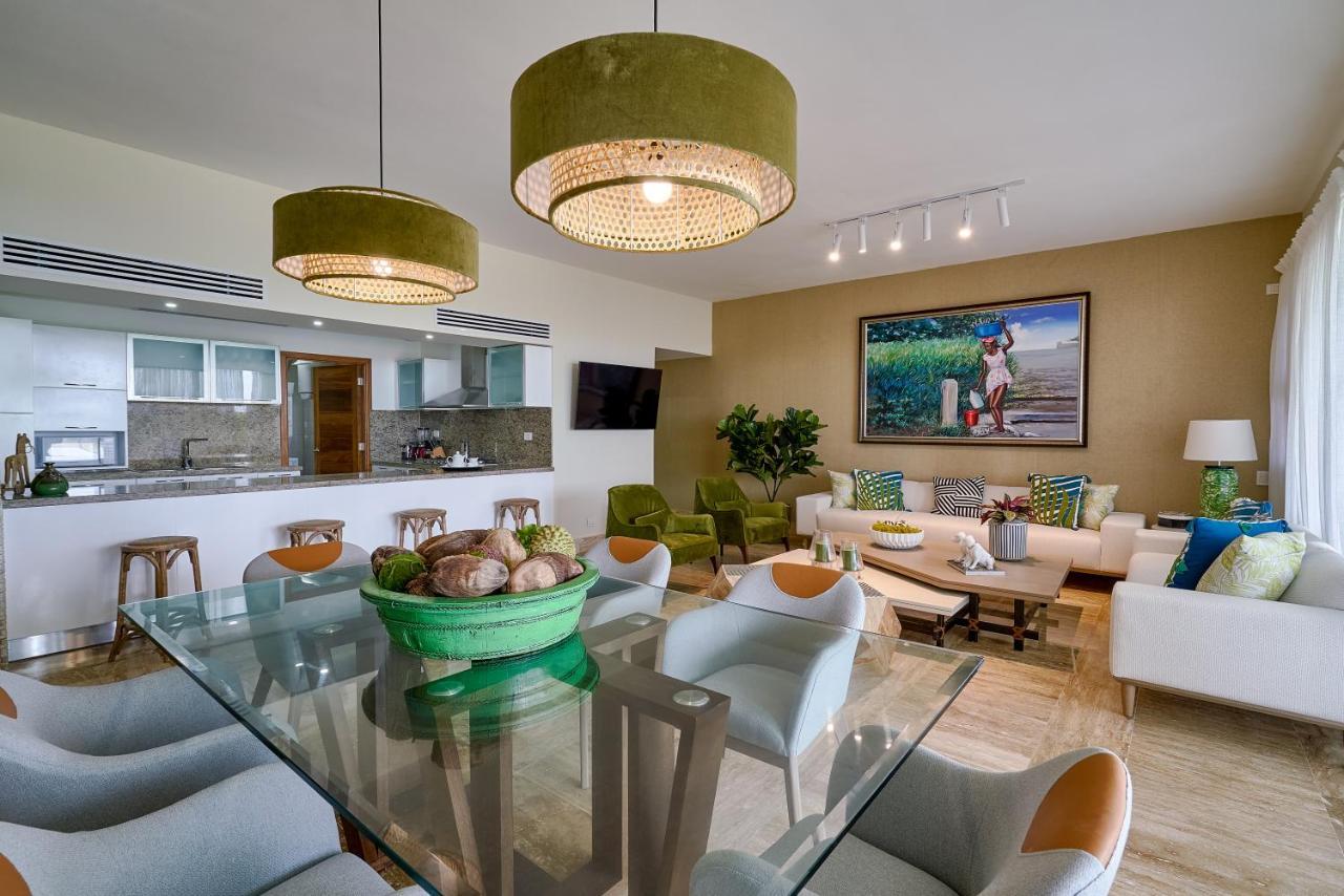 Costa Atlantica Punta Cana - Beach Vacation Condos 외부 사진