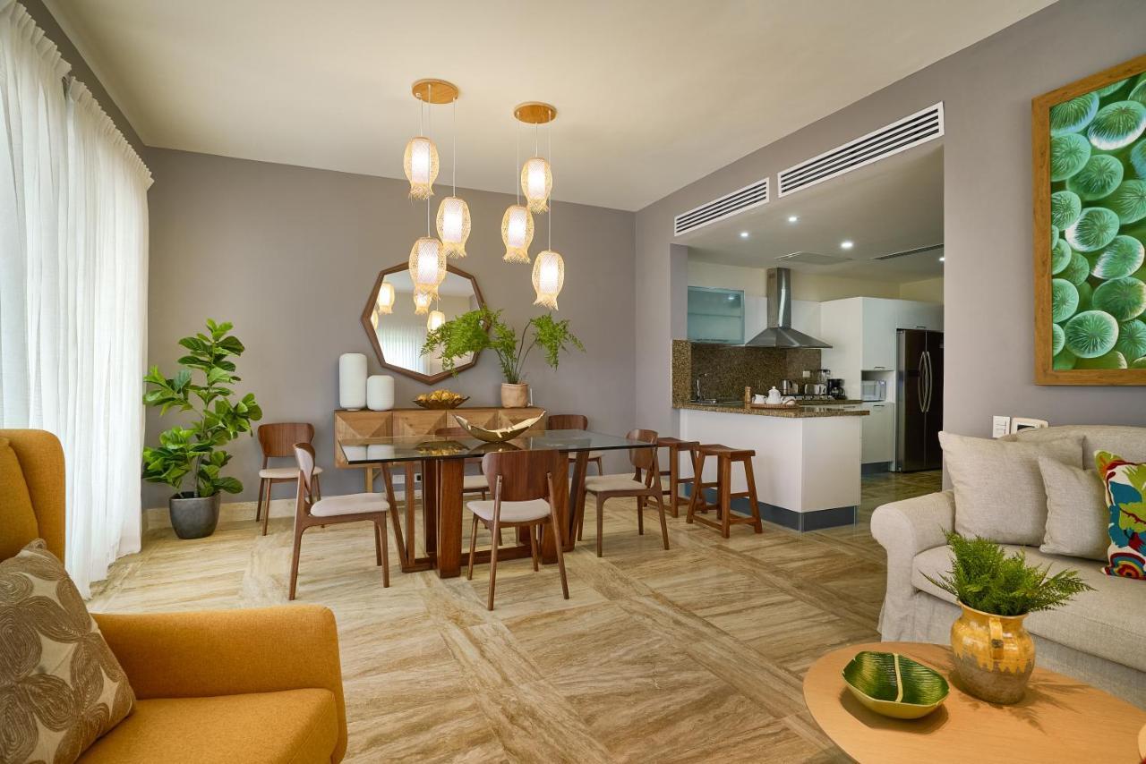 Costa Atlantica Punta Cana - Beach Vacation Condos 외부 사진