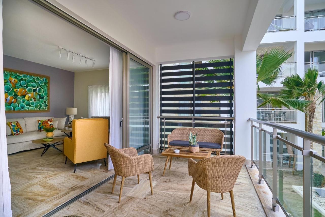 Costa Atlantica Punta Cana - Beach Vacation Condos 외부 사진