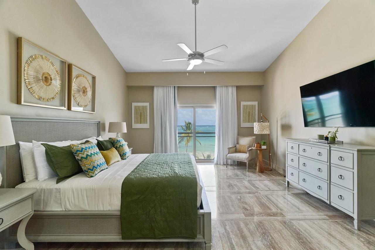 Costa Atlantica Punta Cana - Beach Vacation Condos 외부 사진