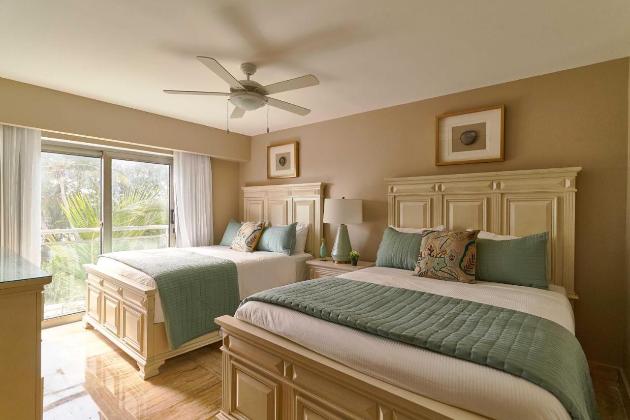 Costa Atlantica Punta Cana - Beach Vacation Condos 외부 사진