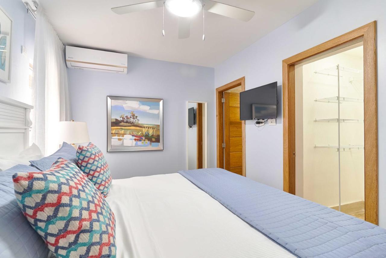 Costa Atlantica Punta Cana - Beach Vacation Condos 외부 사진