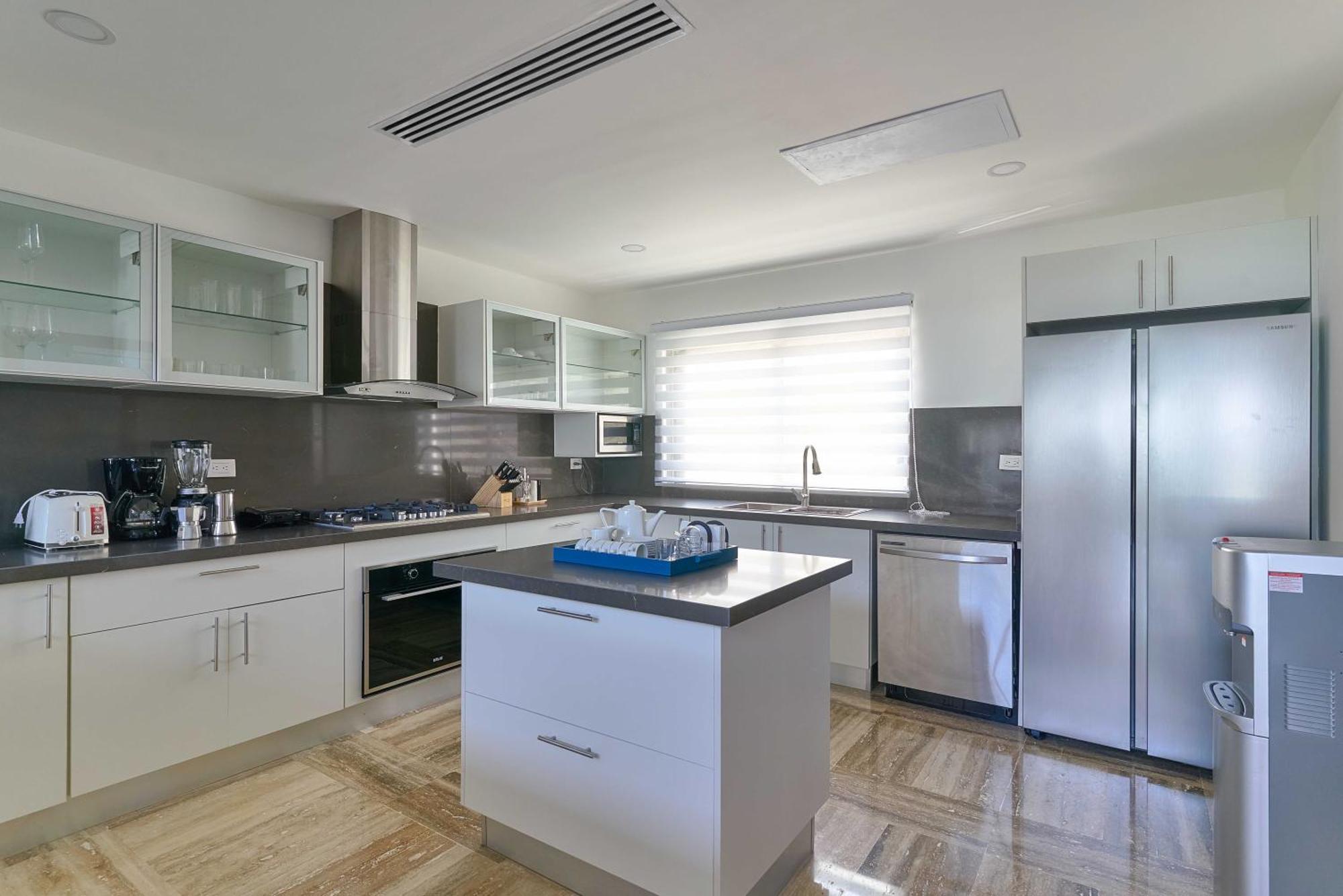 Costa Atlantica Punta Cana - Beach Vacation Condos 외부 사진