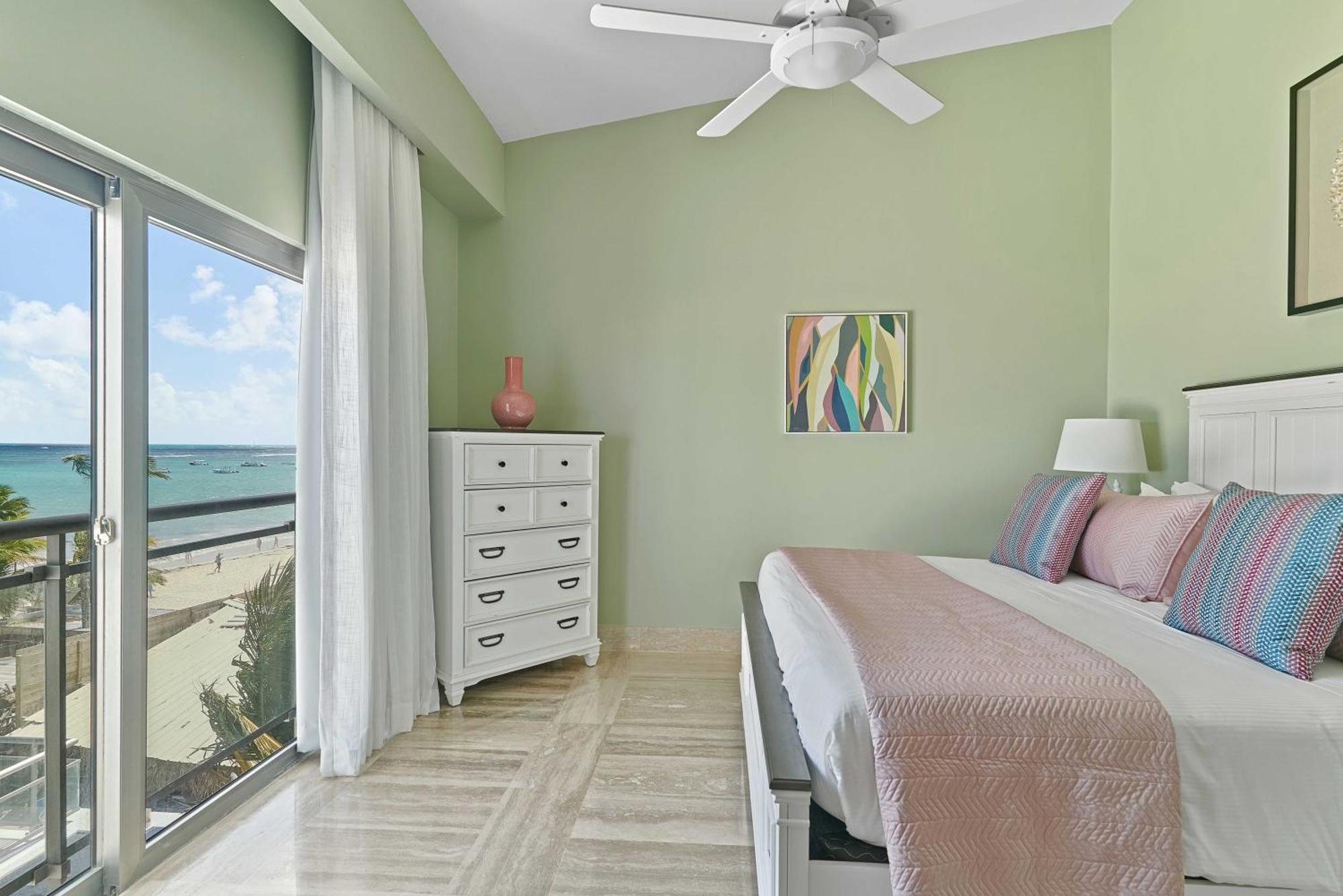 Costa Atlantica Punta Cana - Beach Vacation Condos 외부 사진